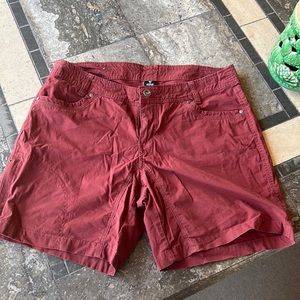 Kuhl hiking shorts! Super cute size 14